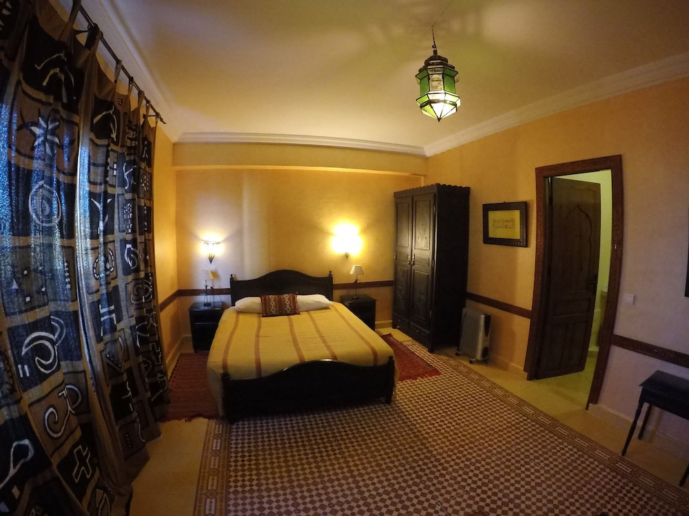 RIAD ZAHRA 22/32