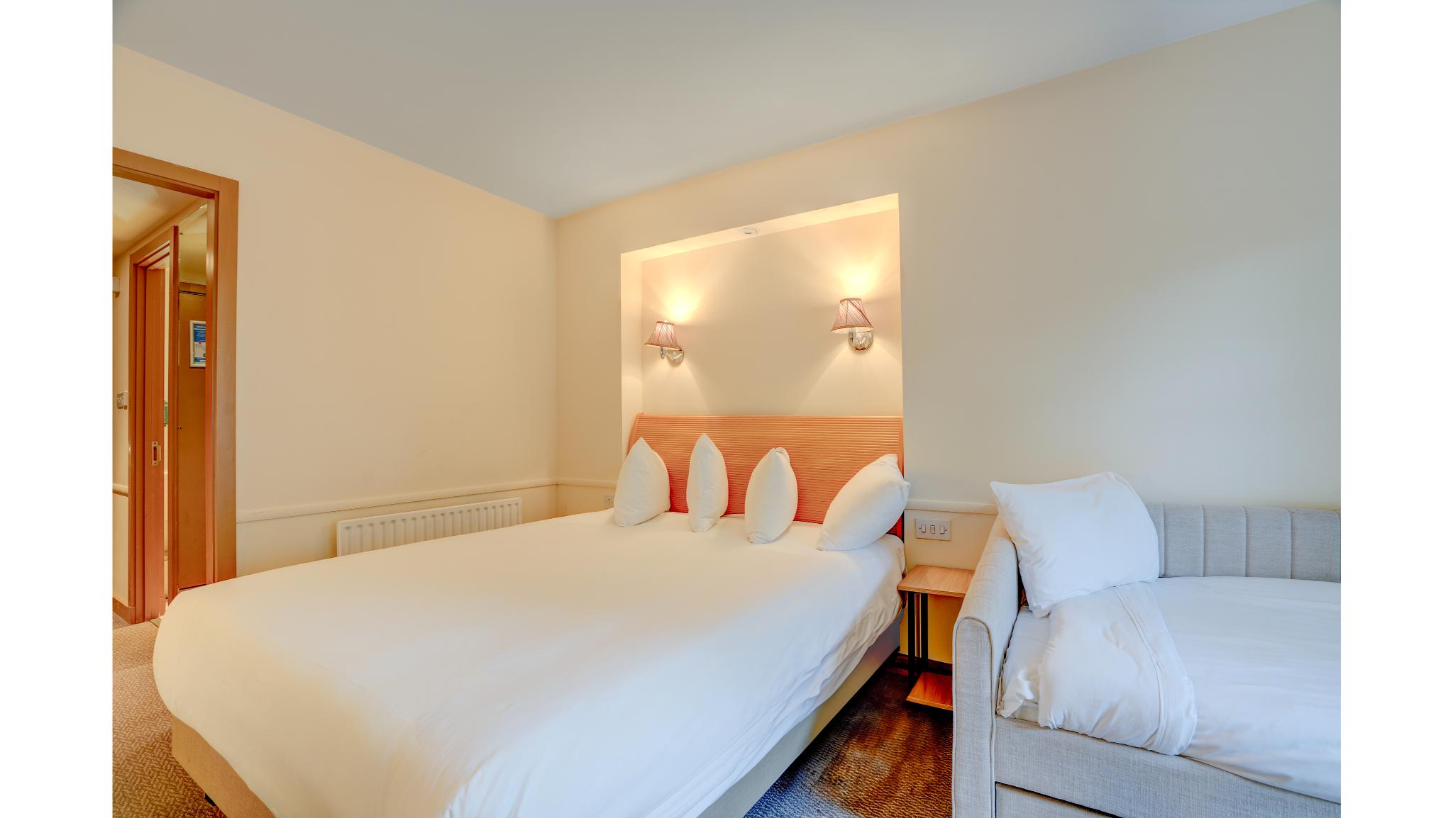 غرفة عائلية بـ3 غرف نوم، Sunday London Staines-upon-Thames Heathrow T5 6/9