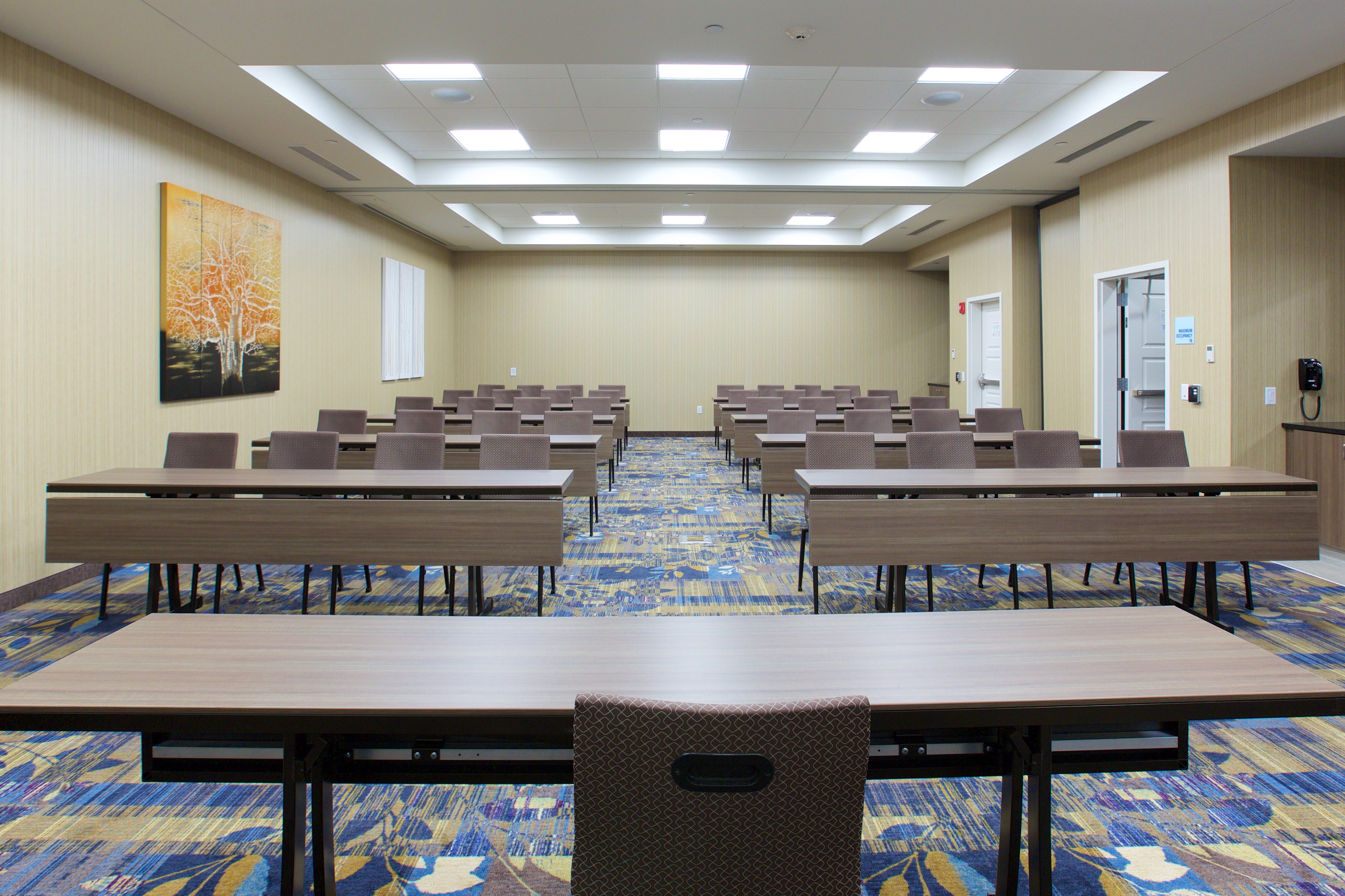 Holiday Inn Express Fargo SW - I-94 Medical Center 45/52