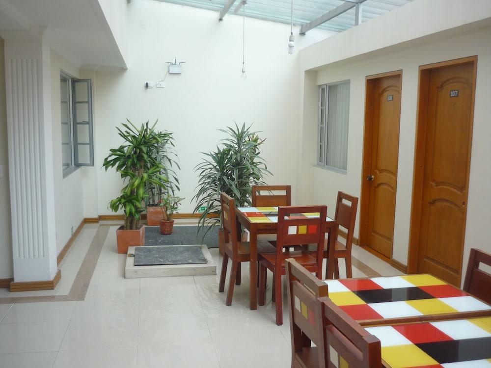 Hotel Casa La Riviera 25/32