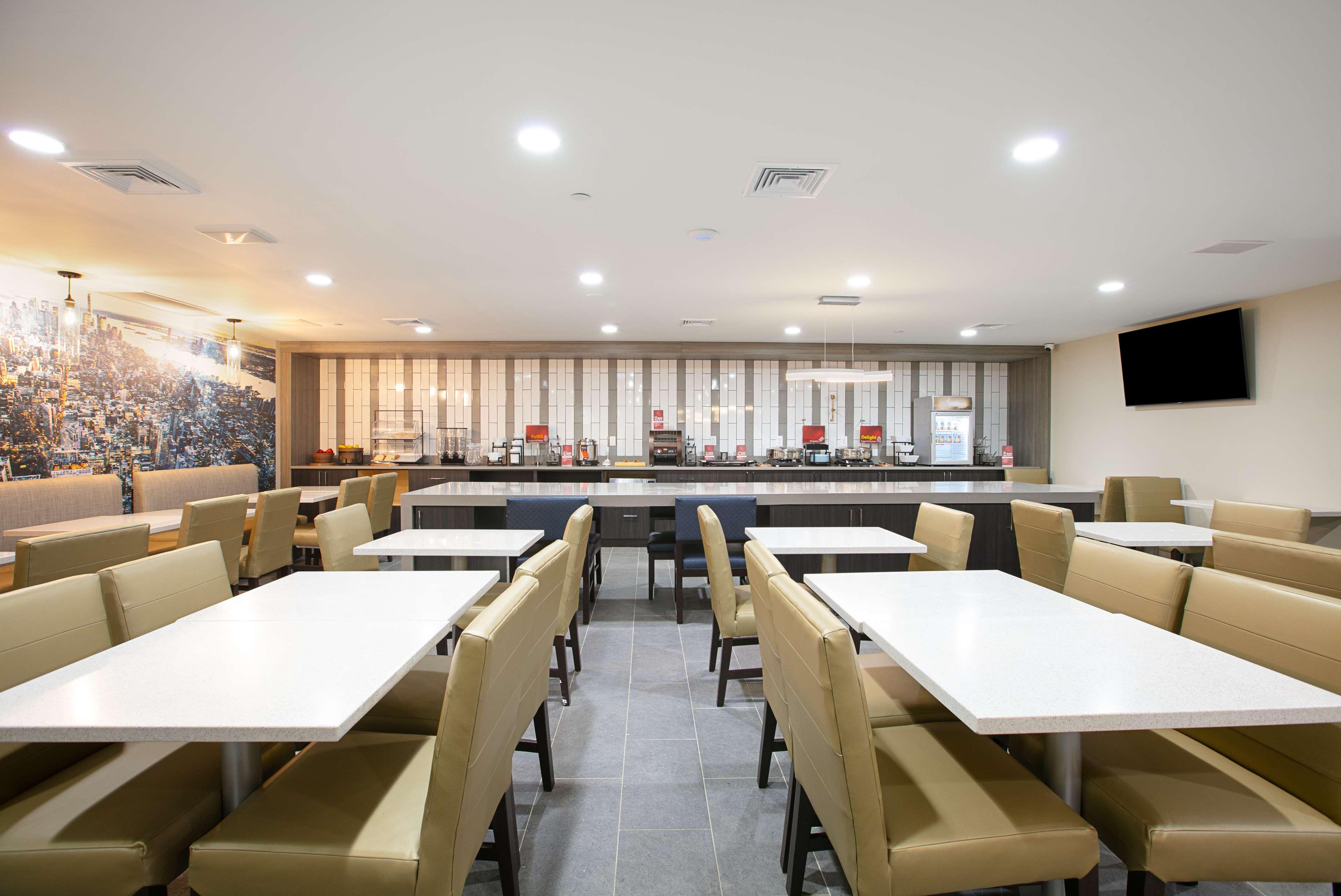 Executive Residency Bronx 29/36