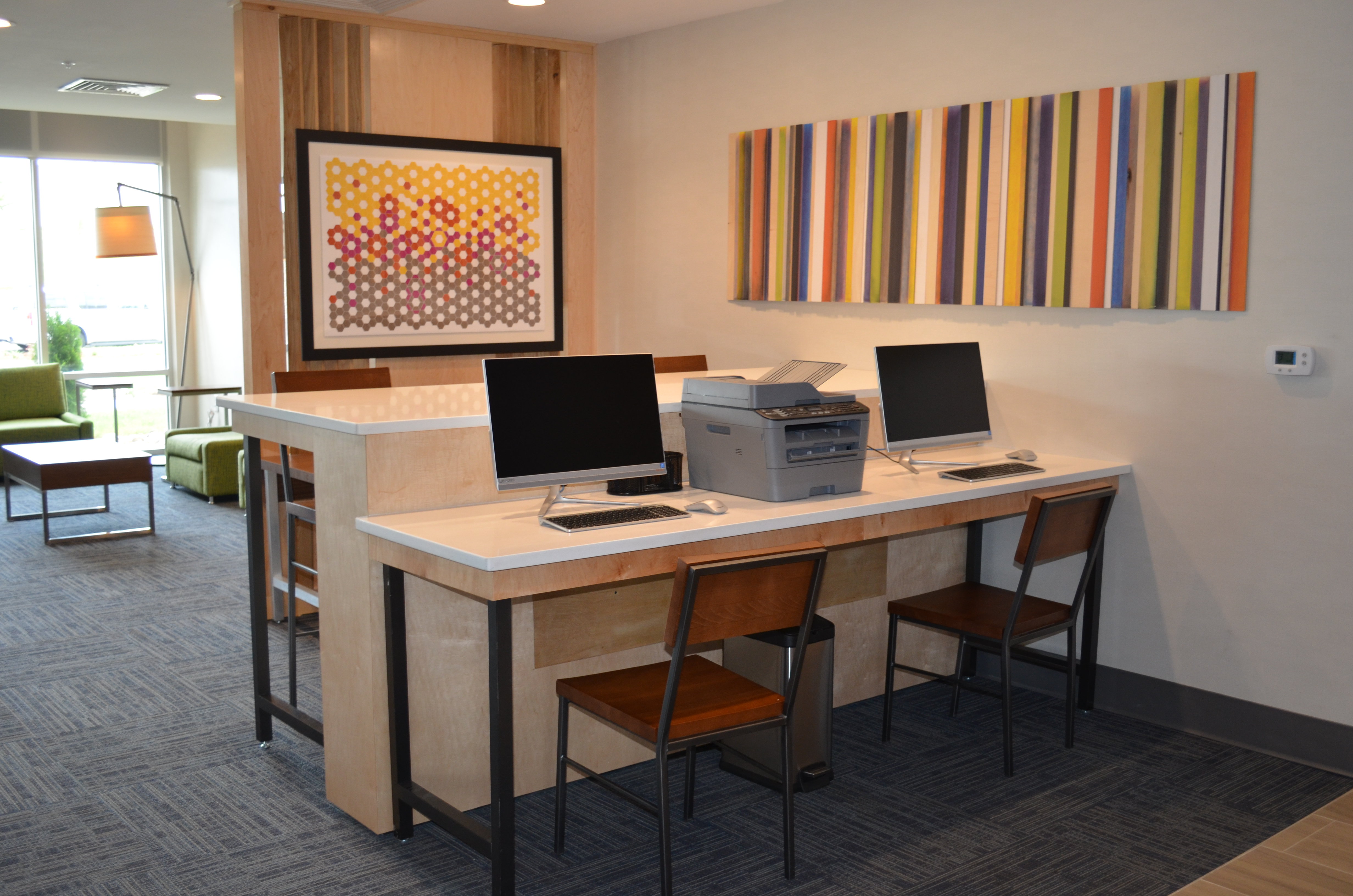 Holiday Inn Express Suites Charlotte Ne University Area 35/40