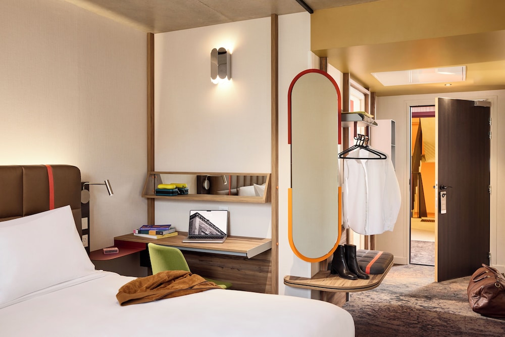 You Hotel Amiens - Handwritten Collection 10/43