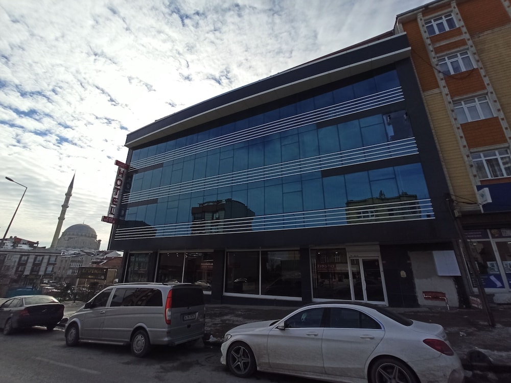 Skylon Airport Hotel 1/49