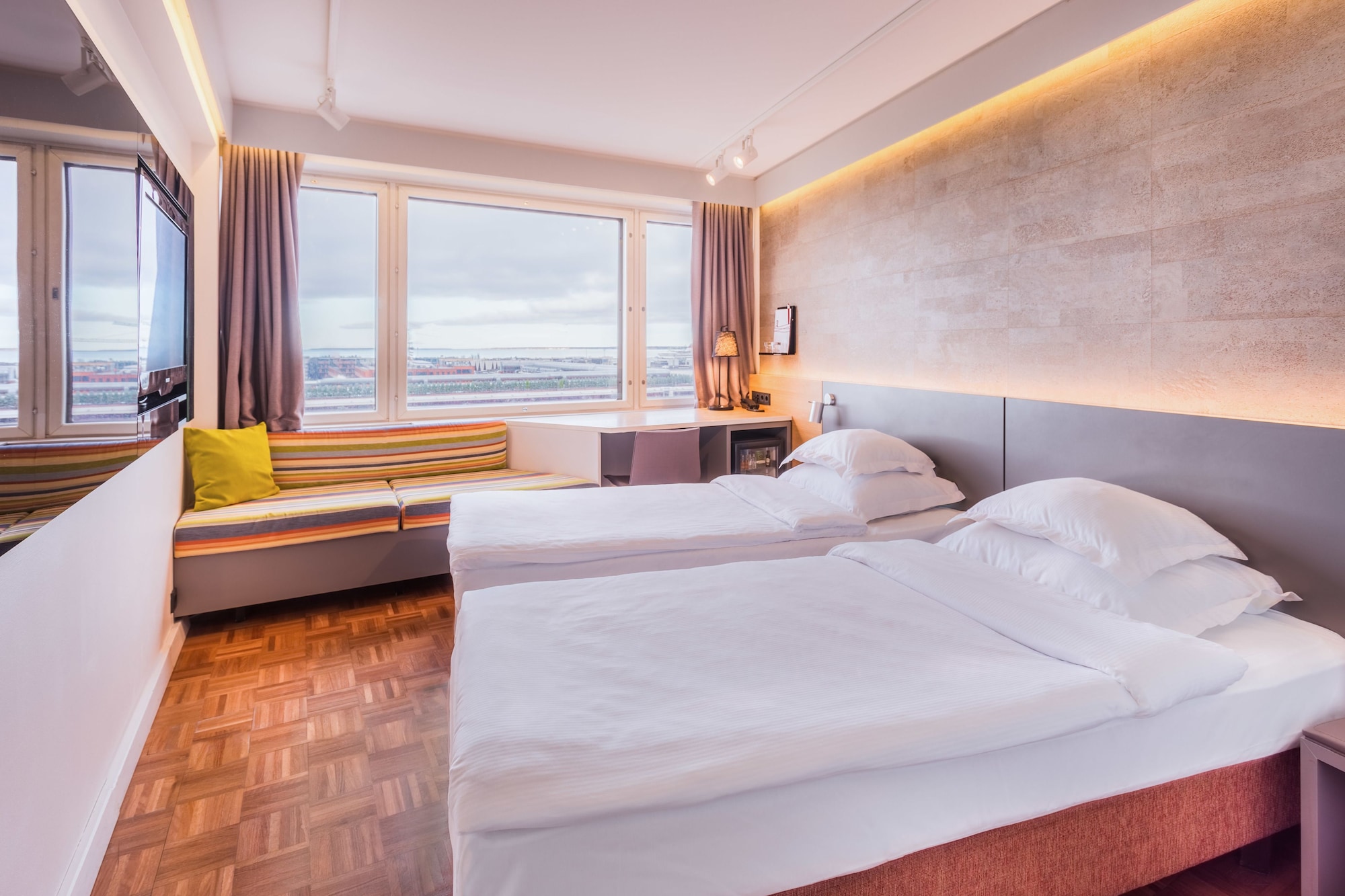 STANDARD, TWIN BEDS