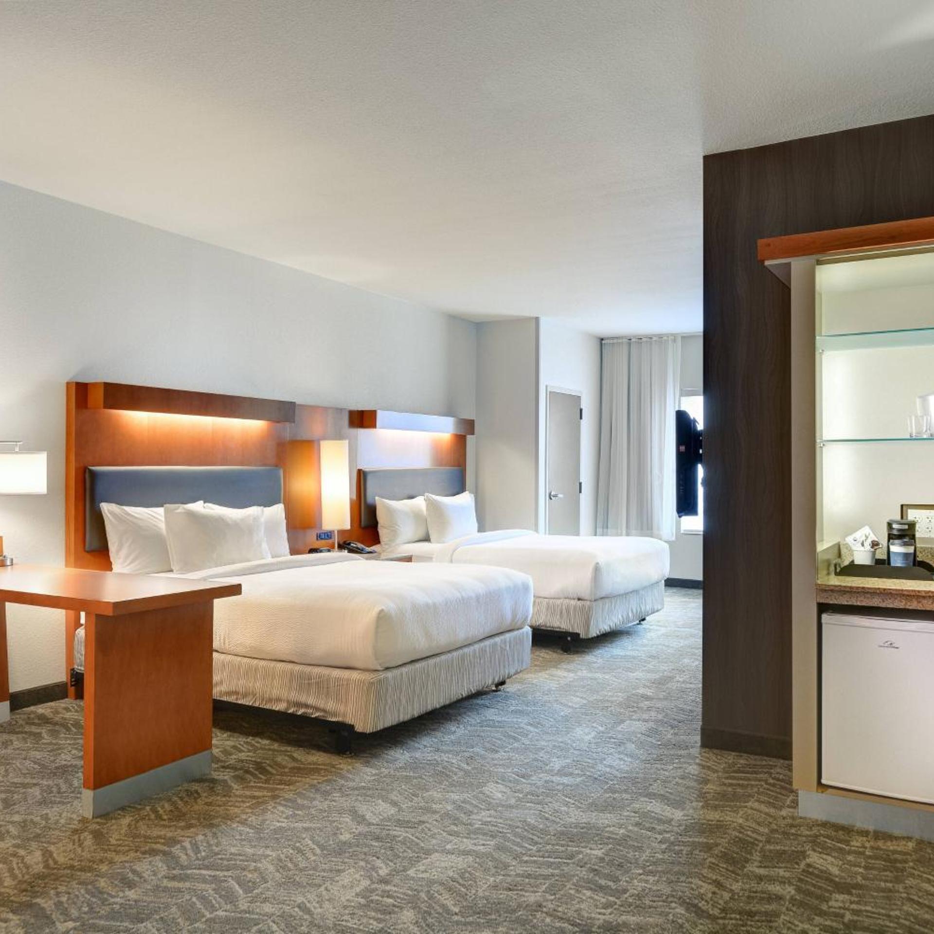 جناح بسريرين كوين مع سرير سحّاب إضافي مع أريكة، Springhill Suites Shreveport-Bossier City/Louisiana Downs 4/7