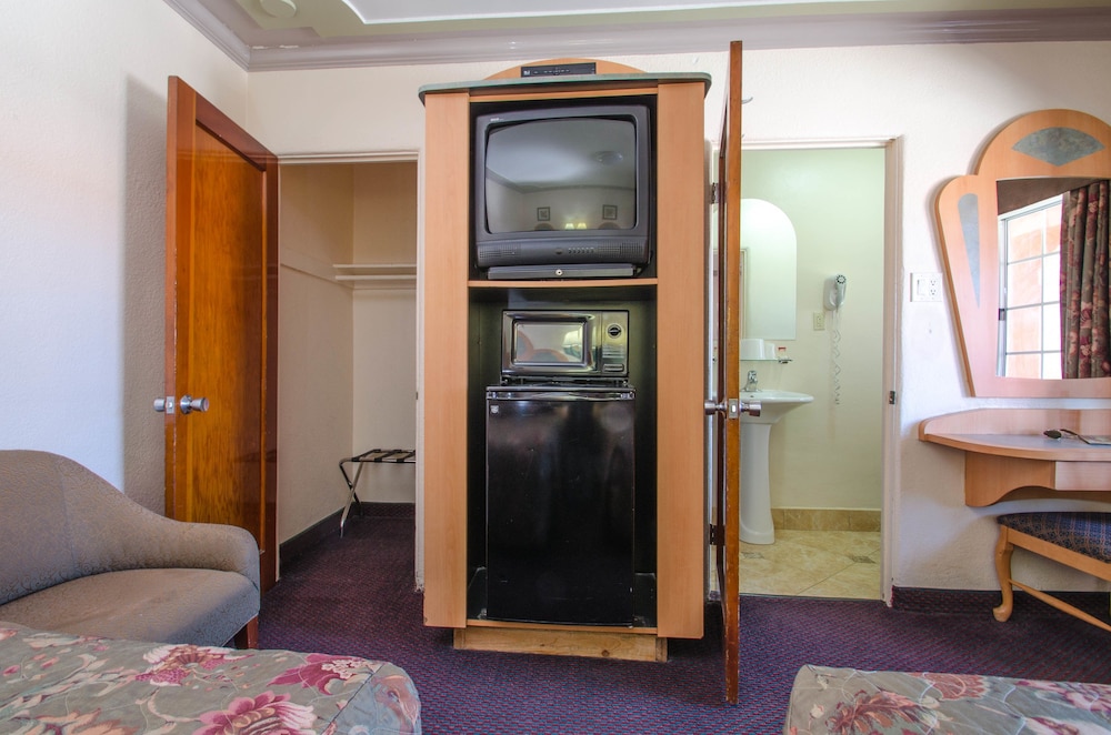 Economy Inn 46/58