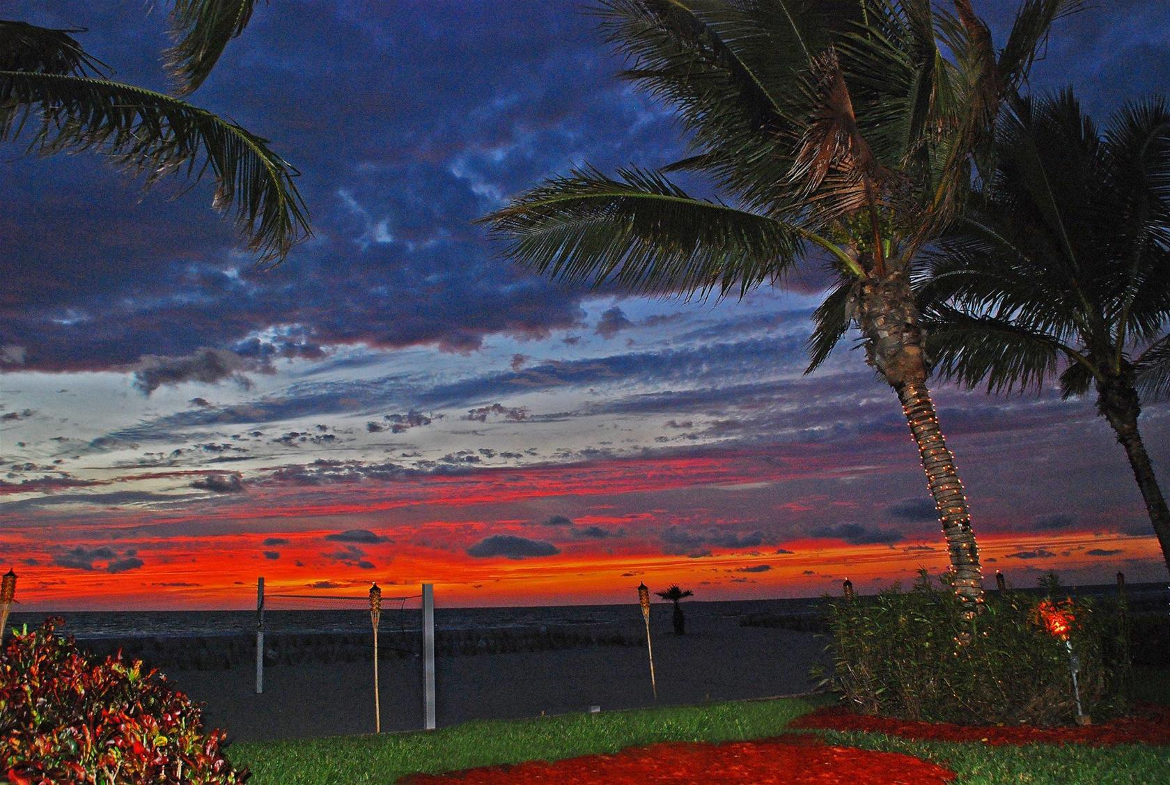 Island Inn Beach Resort 13/16