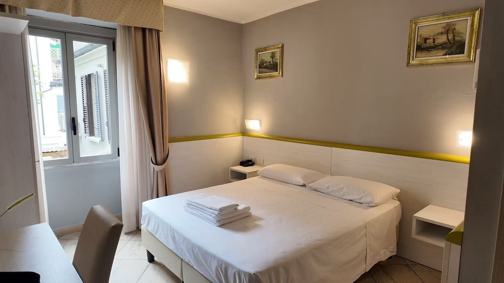 BRIANZA HOTEL 37/68