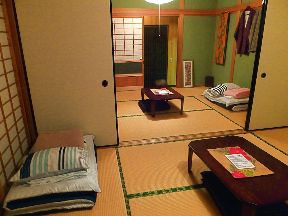 MIXED DORM, BASIC