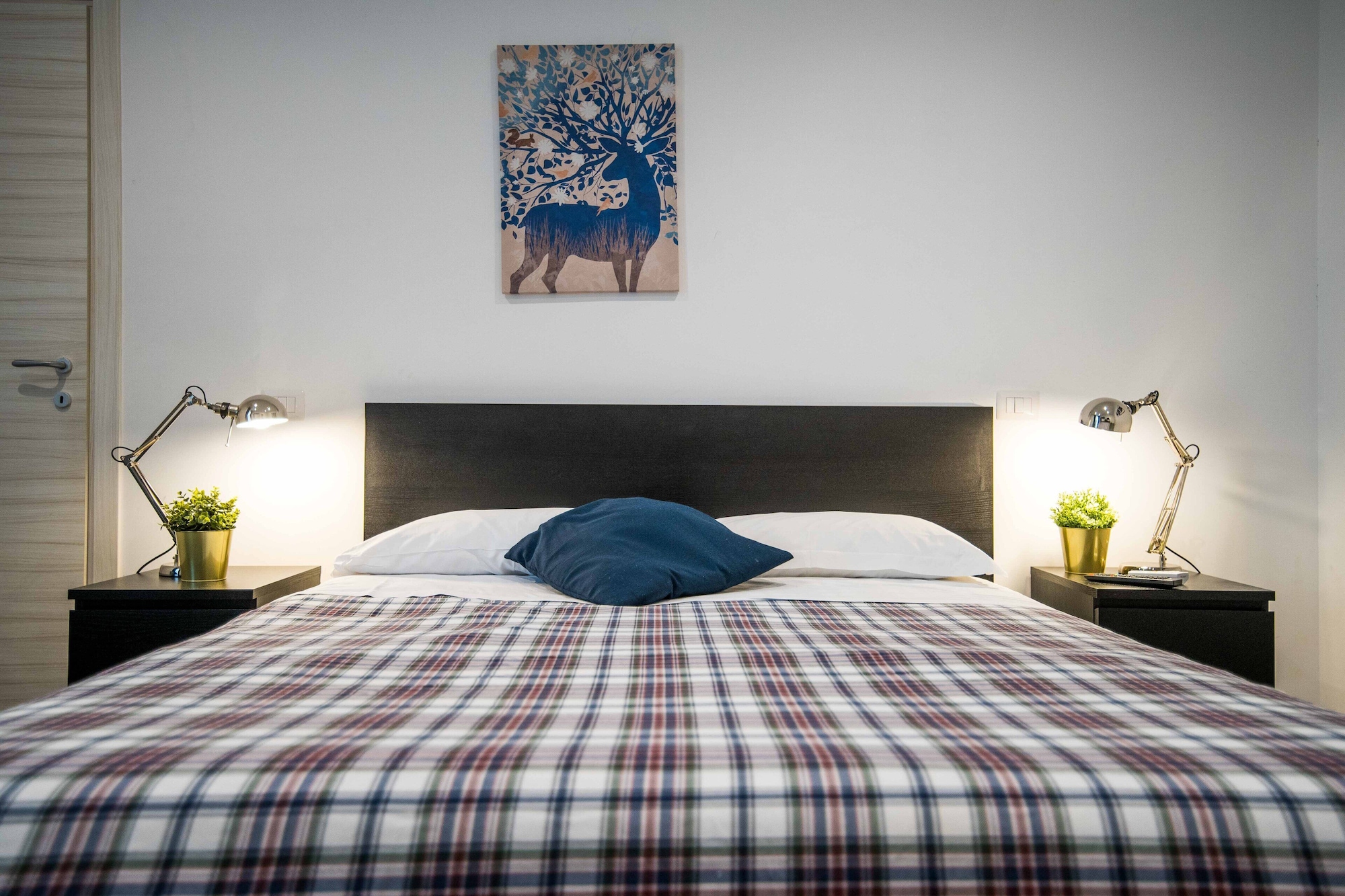 CITY, QUEEN BED