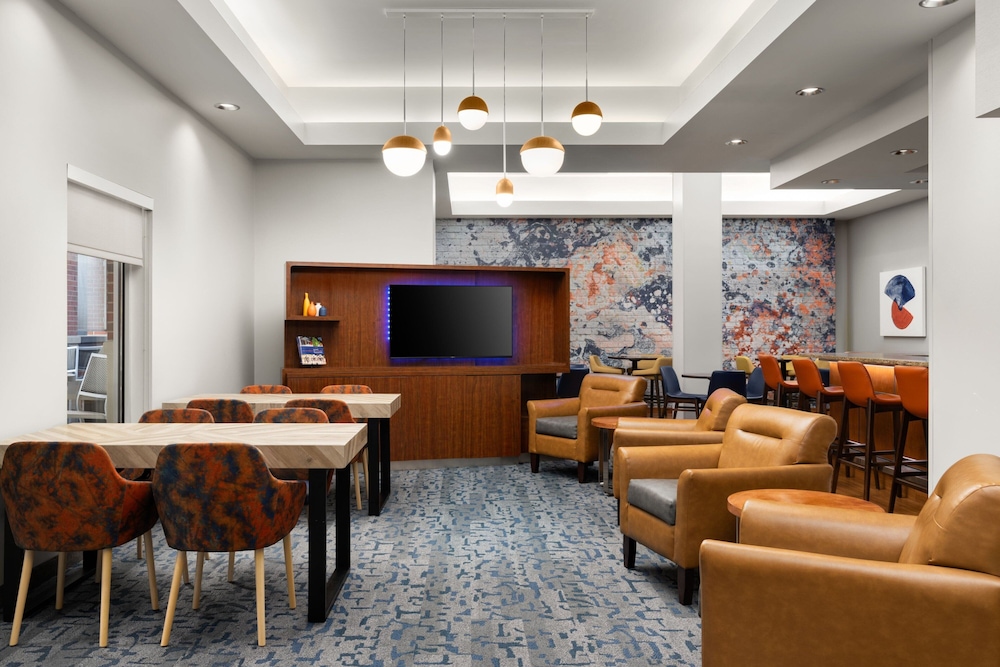 Towneplace Suites Champaign Urbana Campustown 37/48