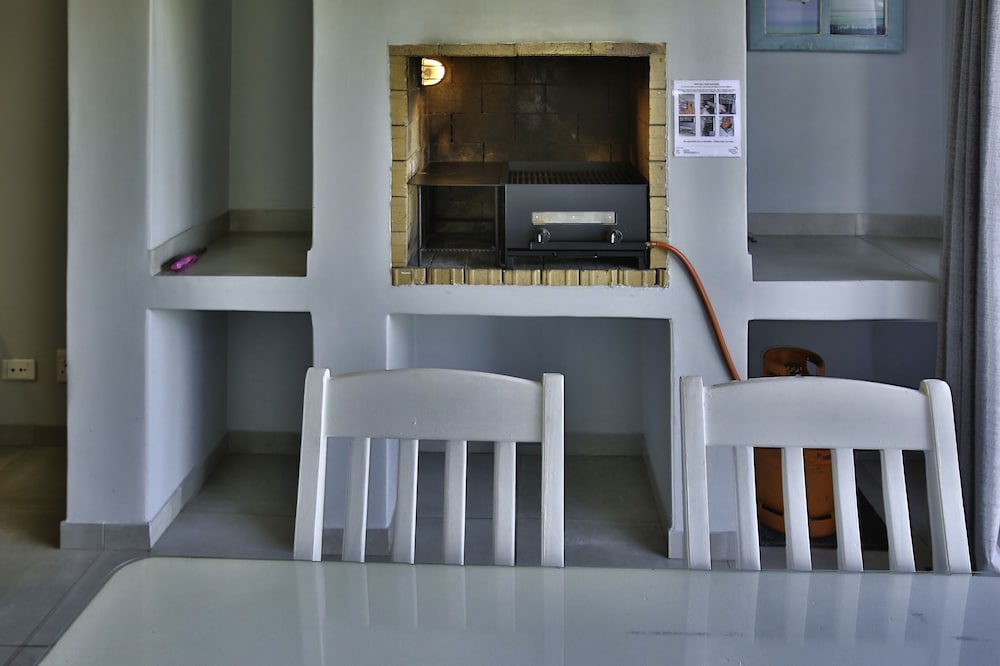 4 Bella Casa Self Catering 31/50