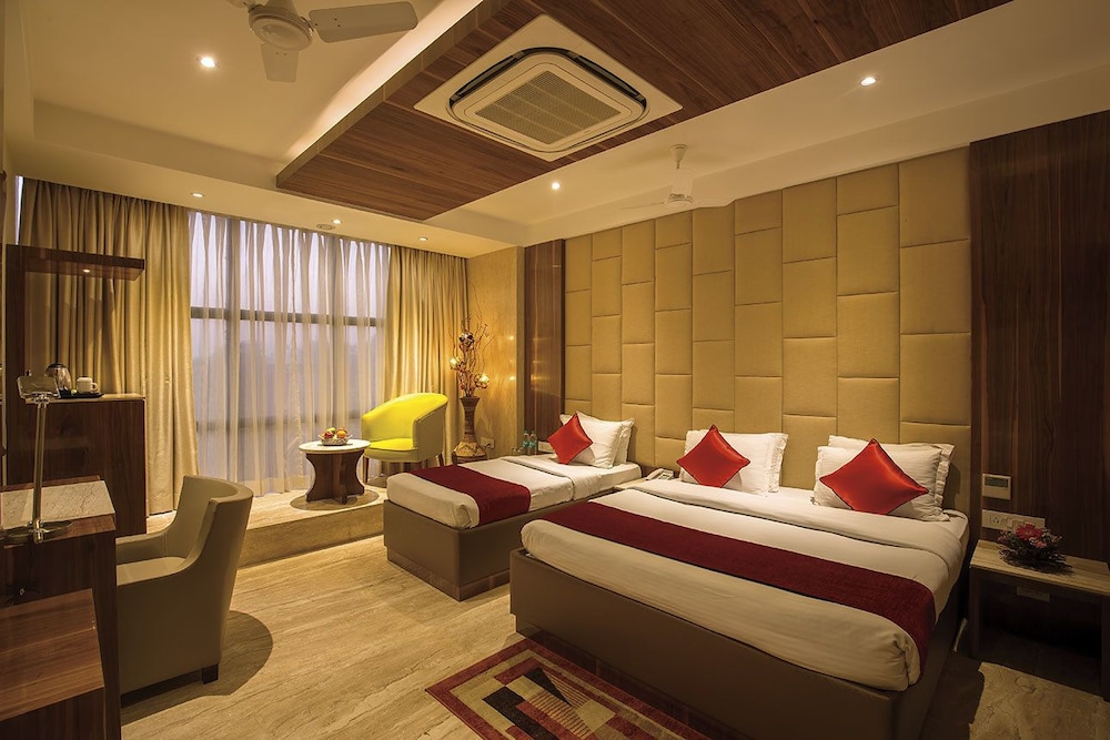 Regenta Inn Embassy 3/16