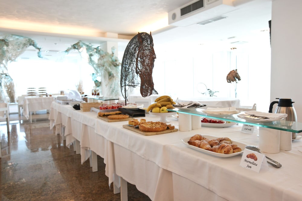 Alexander Museum Palace Hotel 37/44