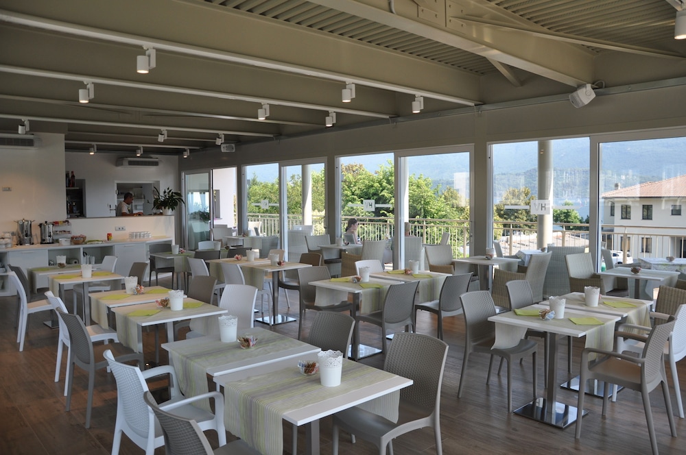 Hotel Vischi 30/50