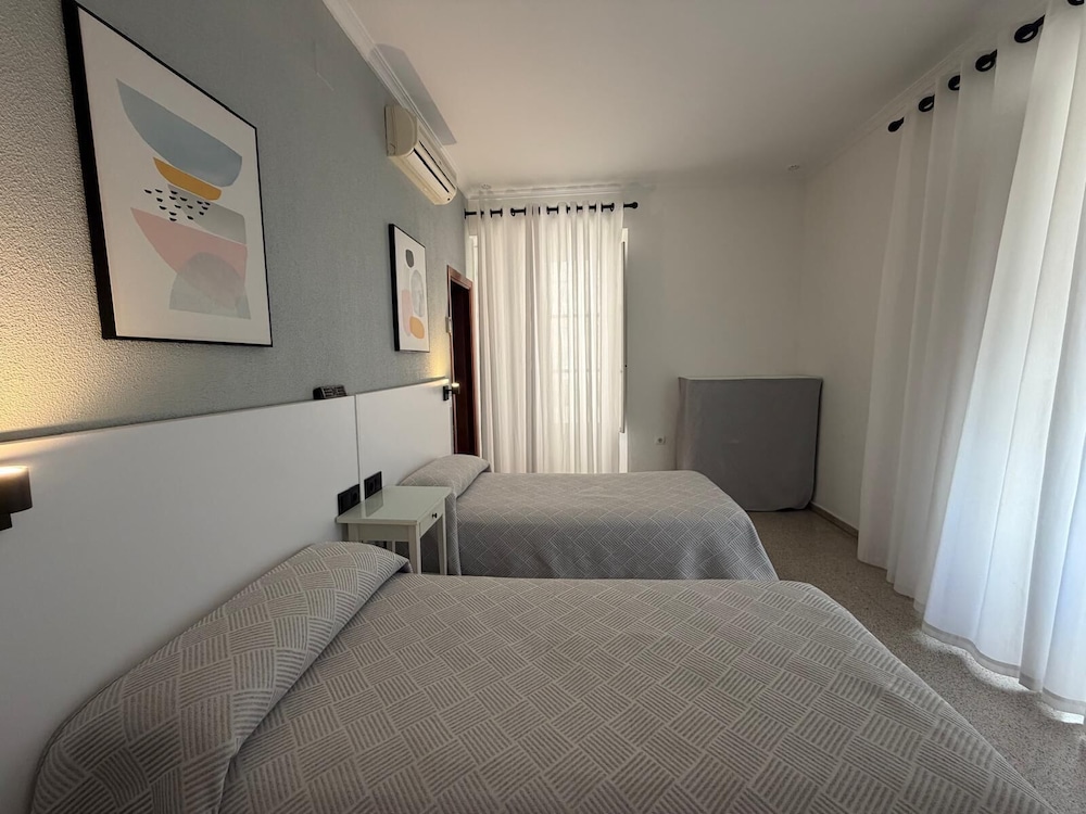 Hostal Bahía 15/50