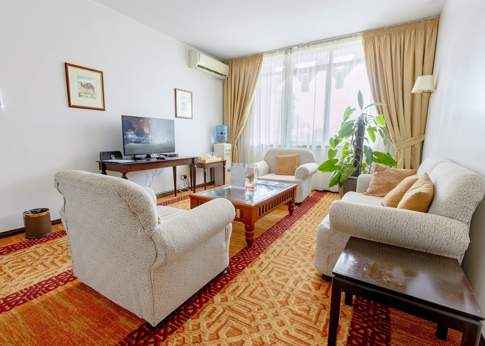 Dar es Salaam Serena Hotel 30/50