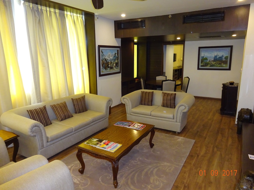 Clarks Avadh, Lucknow 28/49