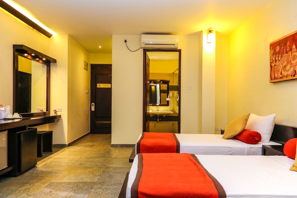Oak Ray City Hotel 15/82