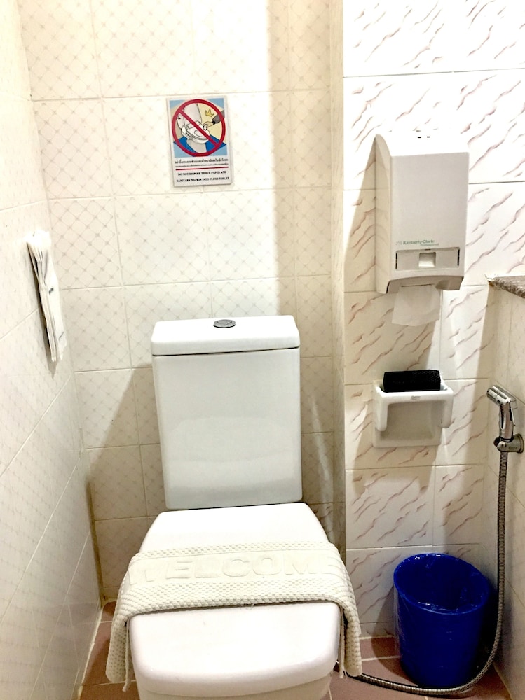 Phunyanuch Hotel 33/50