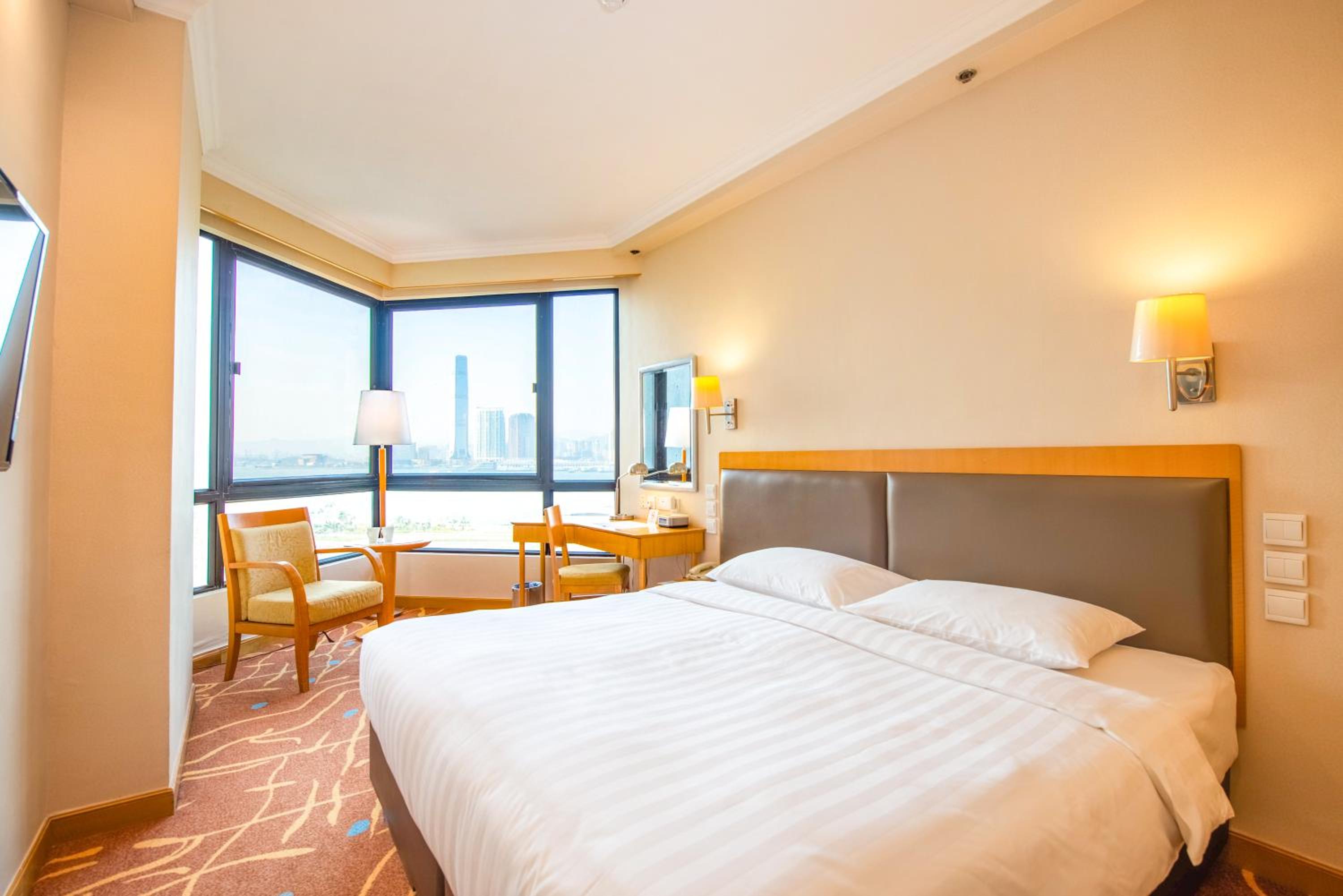 Special, Harbour View