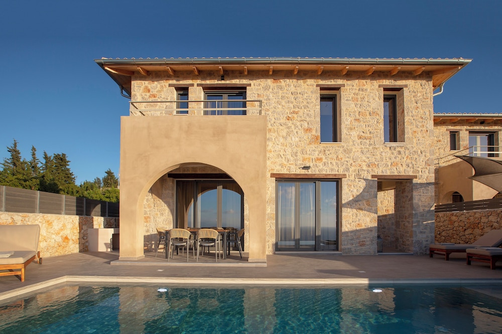 Ionian Horizon Villas 2/56
