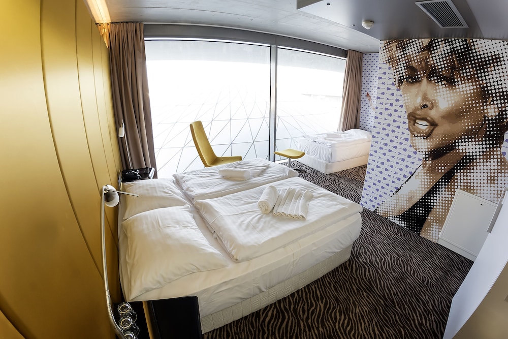 SONO HOTEL 35/42