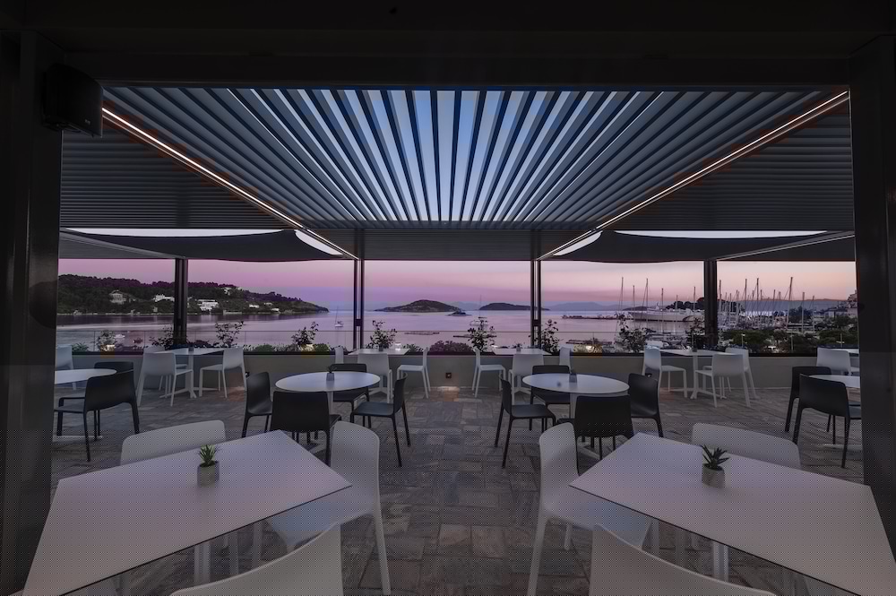 Alkyon Hotel 40/54