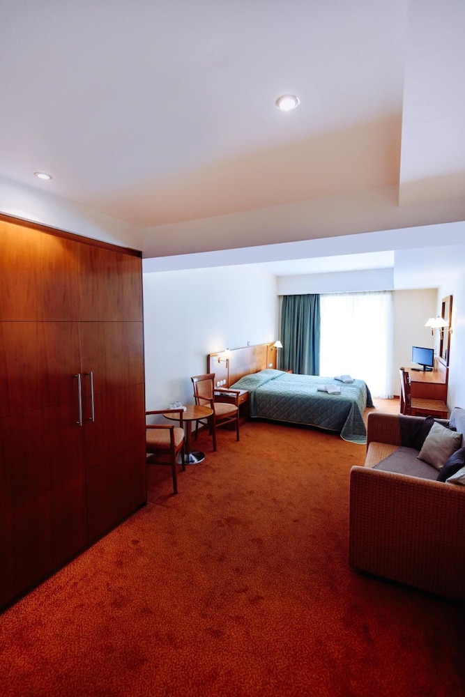 Athens Mirabello Hotel 20/28