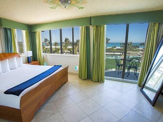 2 Bedrooms, Ocean, Suite
