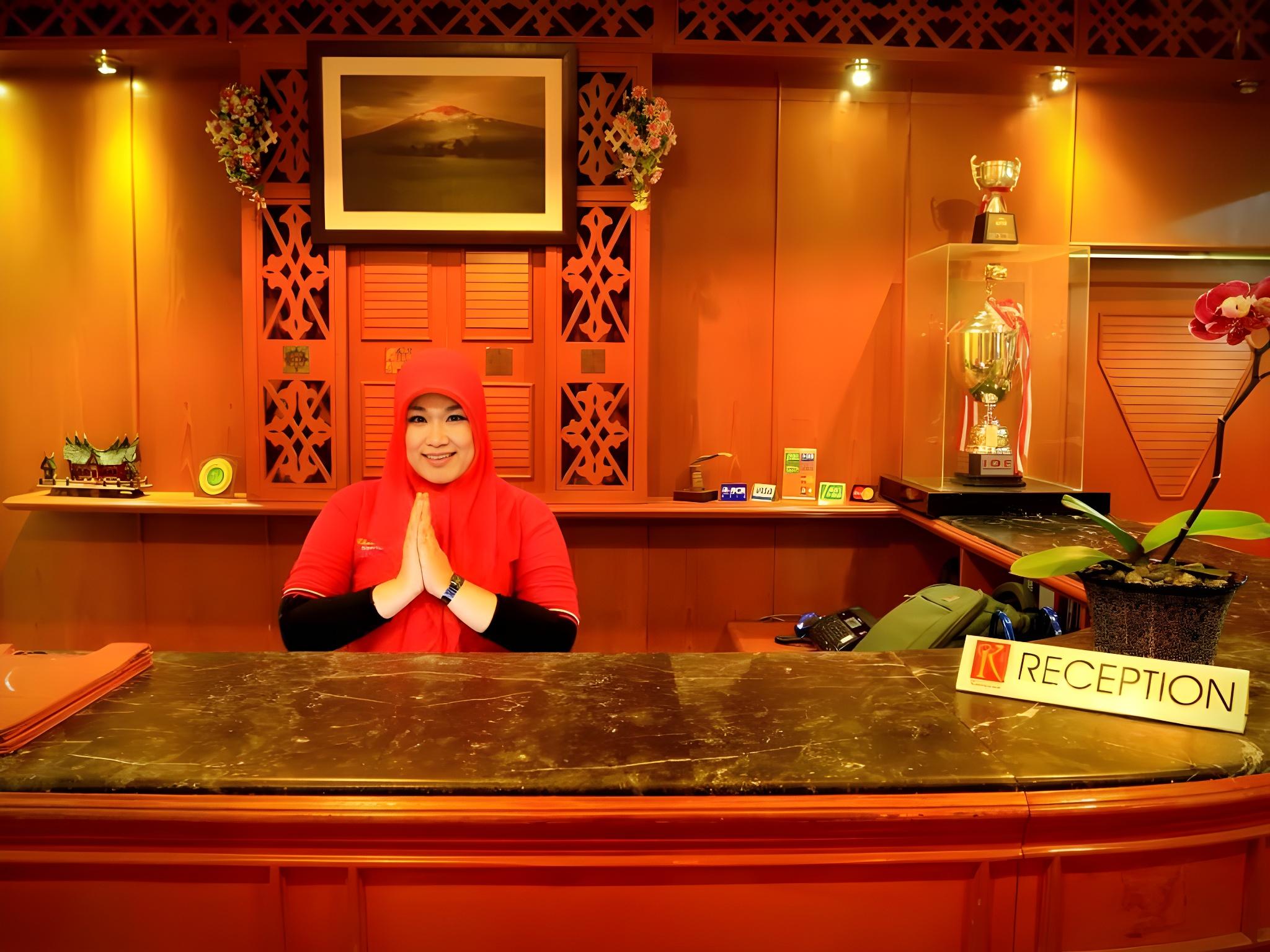 Kharisma Hotel 8/18