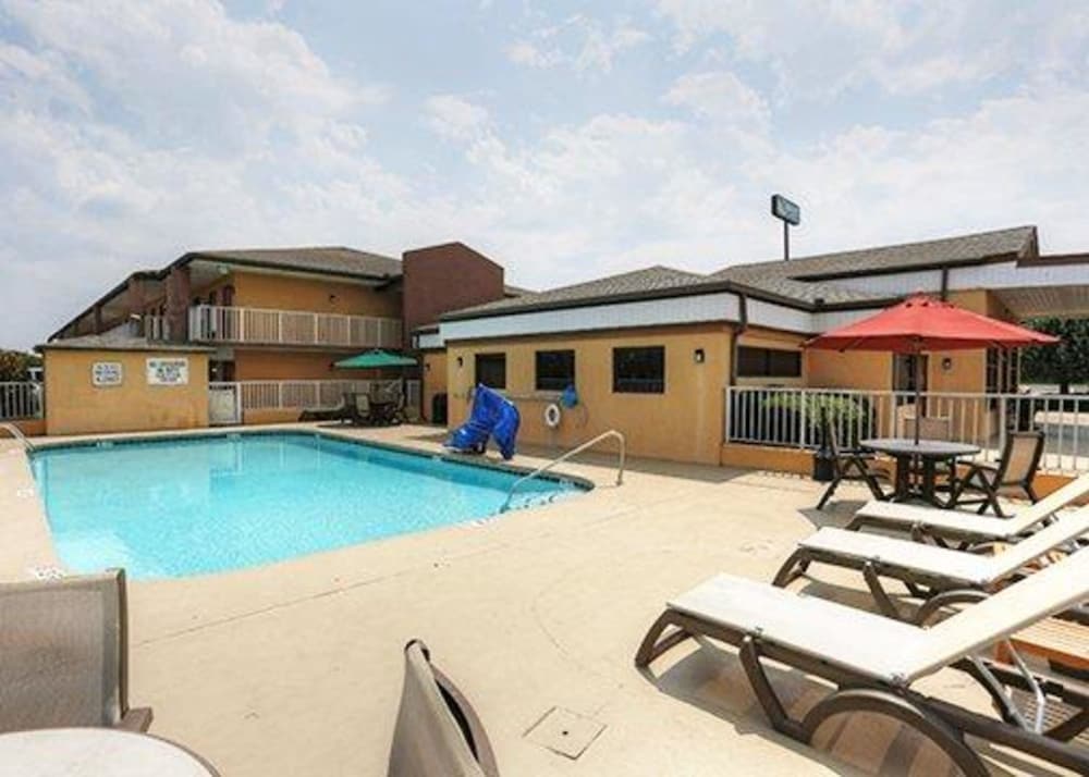 Quality Inn Duncan Spartanburg West 5/39