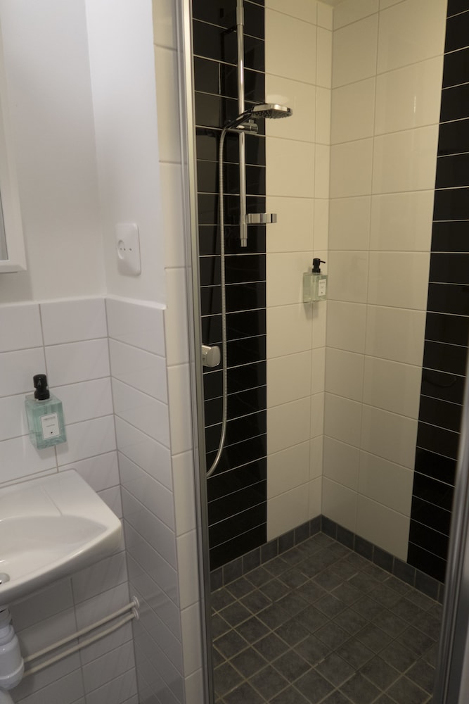 Hotel Bishops Arms Mora 43/44
