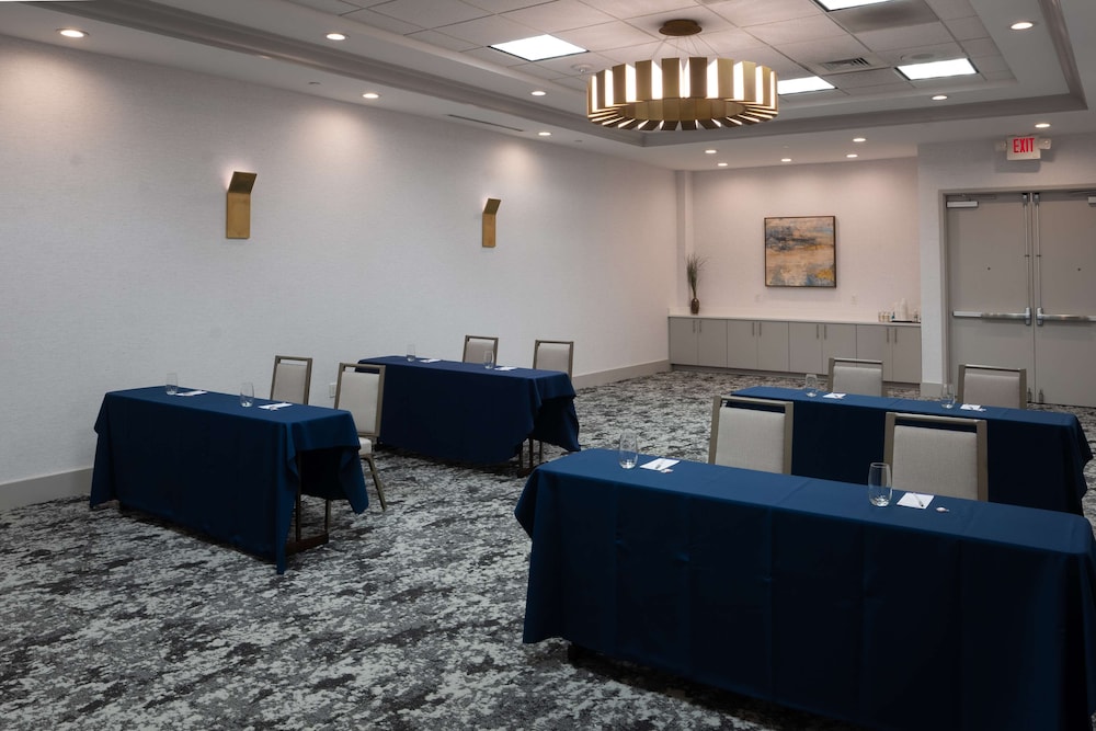 Hilton Garden Inn Charlotte Concord 25/34