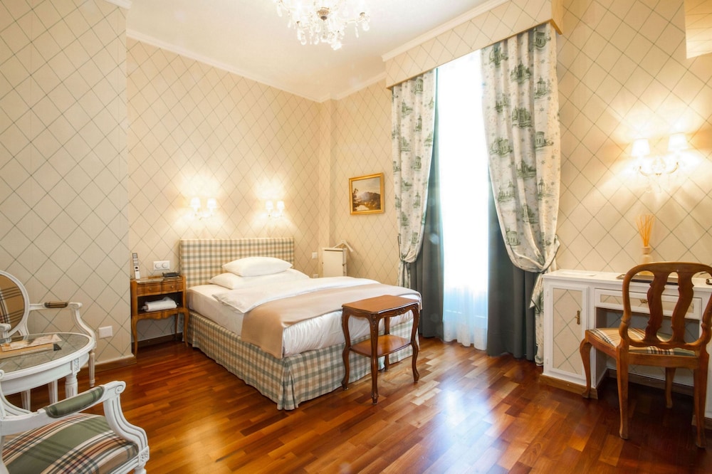 Hotel Europe 22/44