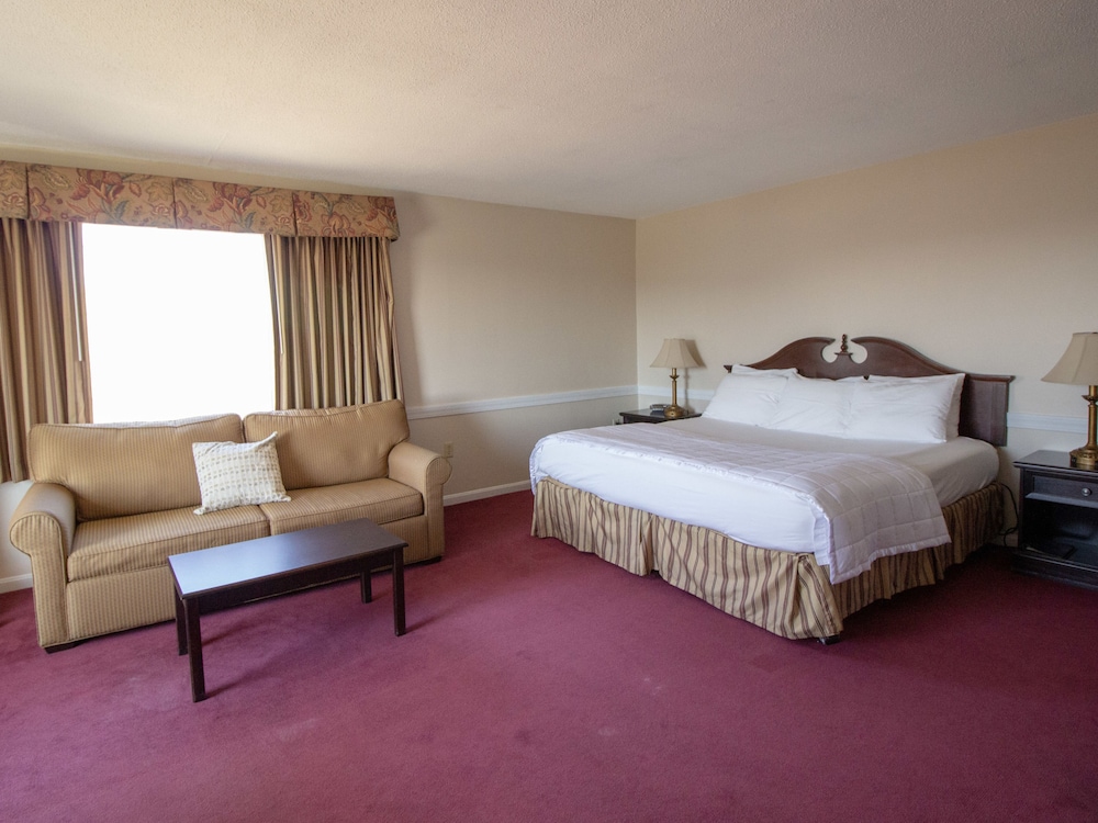 The Lucerne Inn 12/67