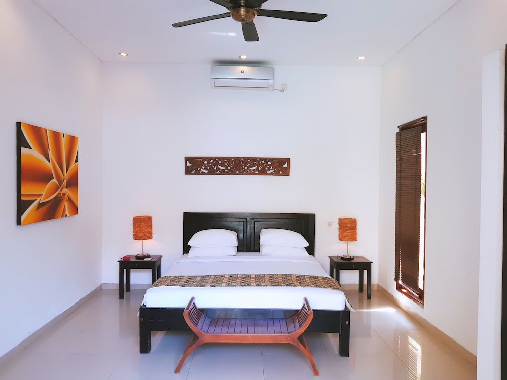 The Beach House Resort 12/70