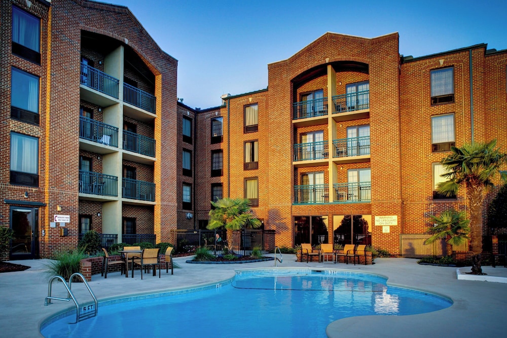 Courtyard New Bern 3/24