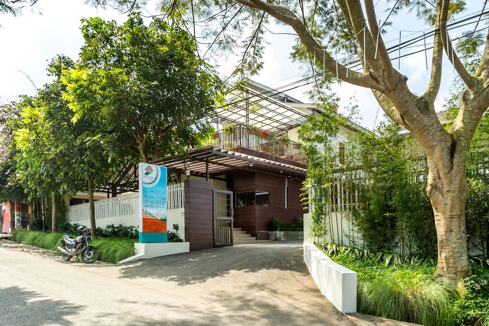 Jayagiri Guesthouse By Belgareti 53/63