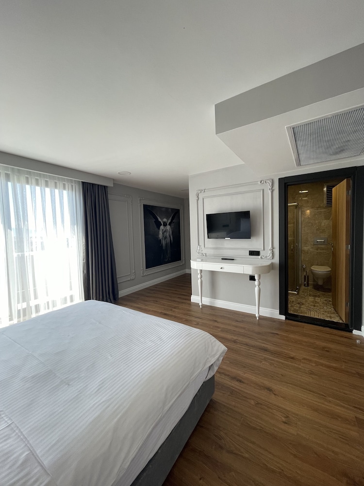 Flora Ordu Hotel & Apart & Suit 10/23