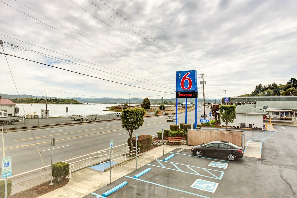 Motel6 Coos Bay, OR 39/42