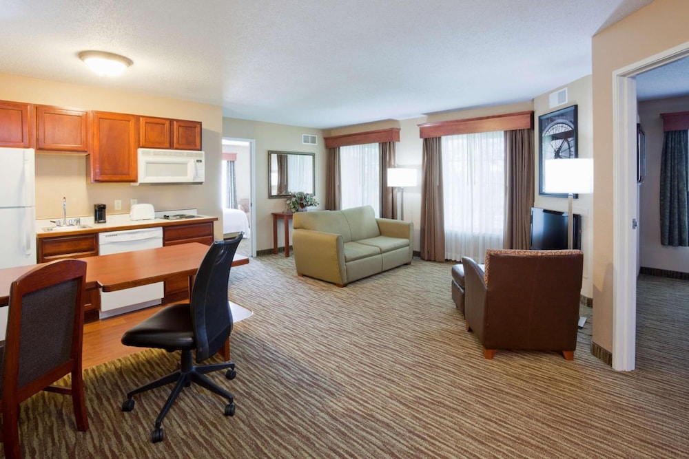 Grandstay Residential Suites Rapid City 54/67