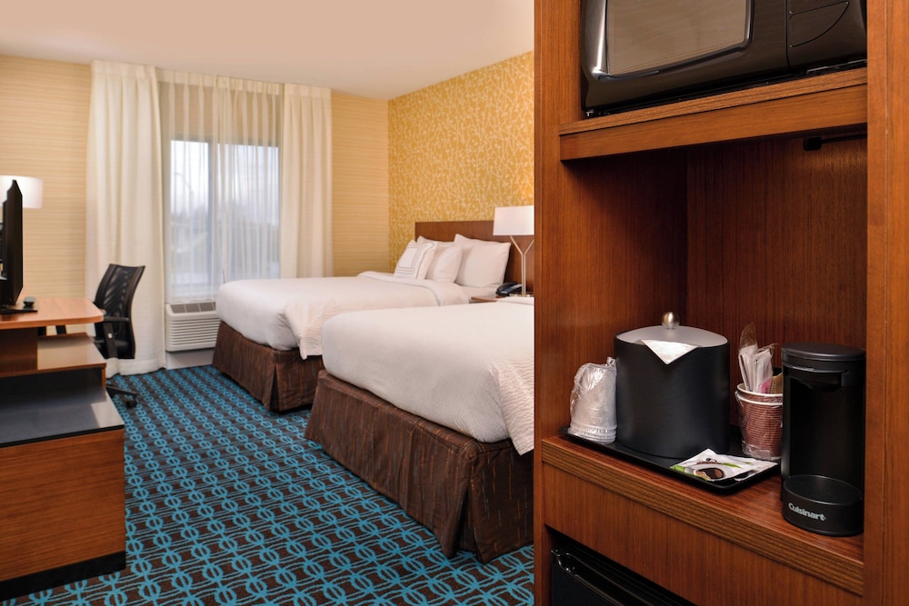 غرفة بسريرين كوين بإطلالة على النهر، Fairfield Inn Suites Eugene East Springfield 3/5