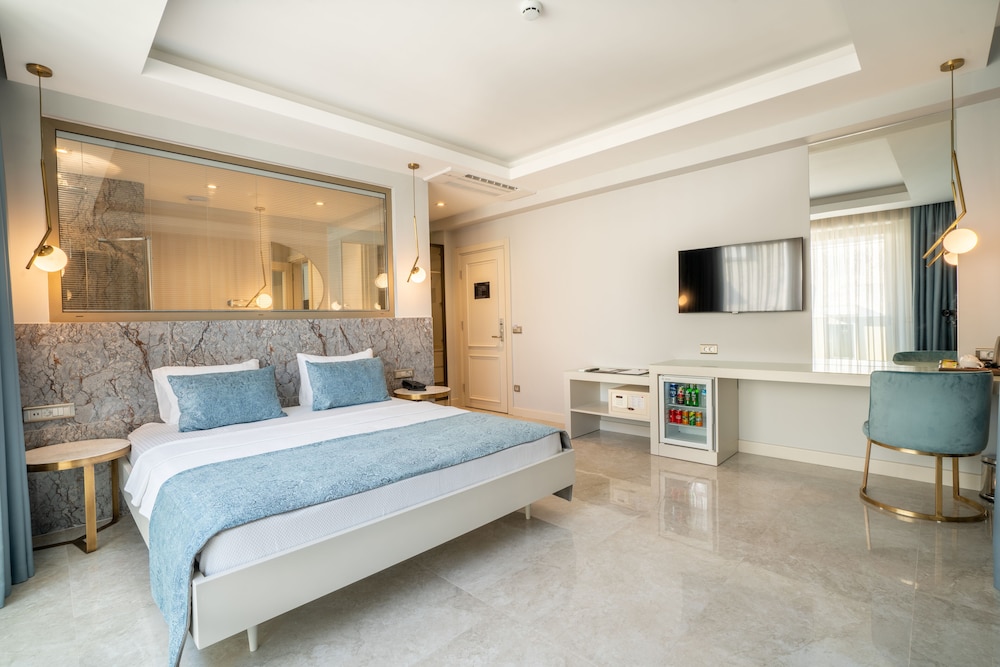 Muhtar Hotel 16/49