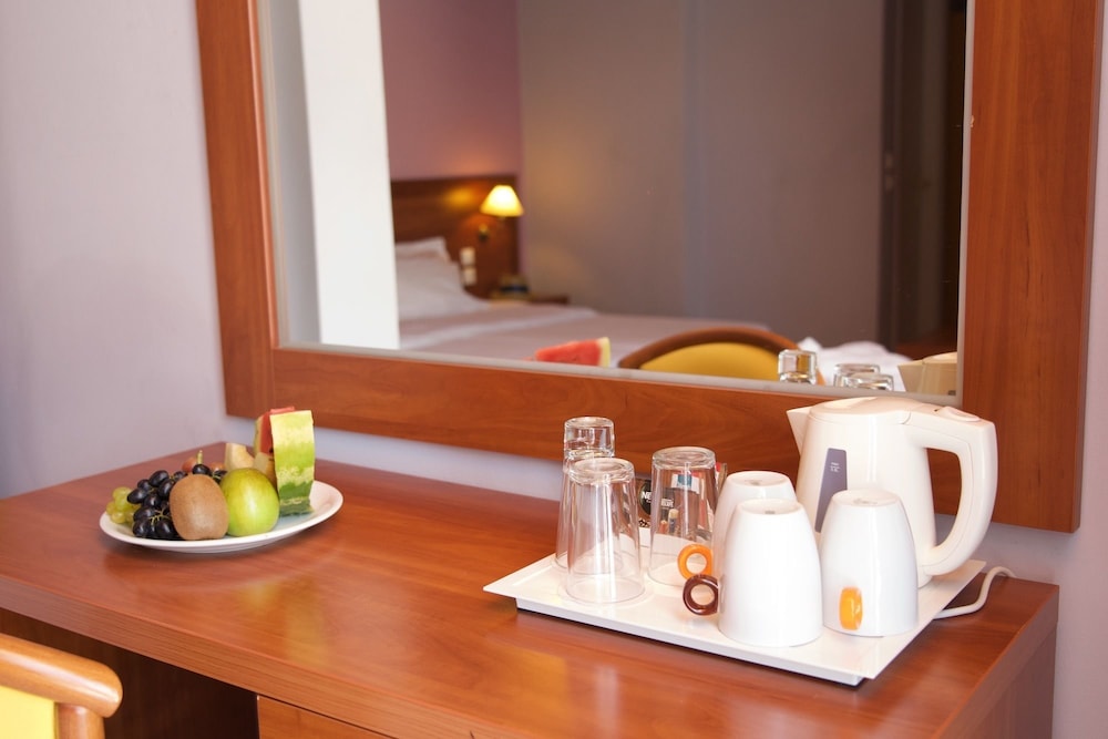 Mirabel City Center Hotel 25/50
