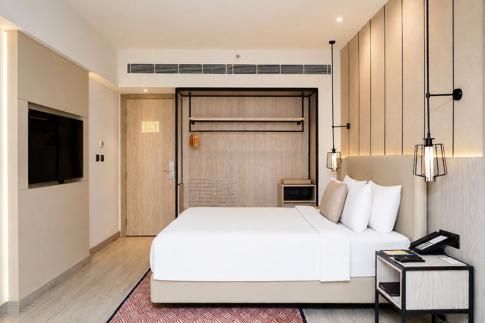 GOLDEN TULIP LUCKNOW 10/39