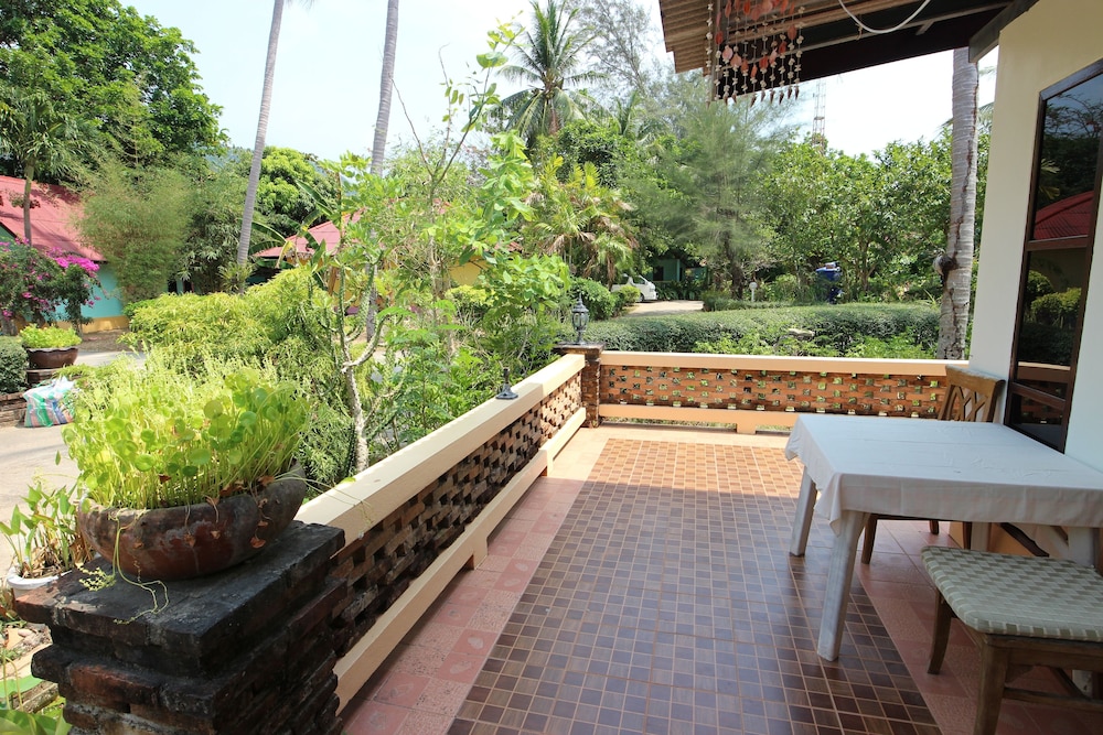Lanta Villa Resort 13/58