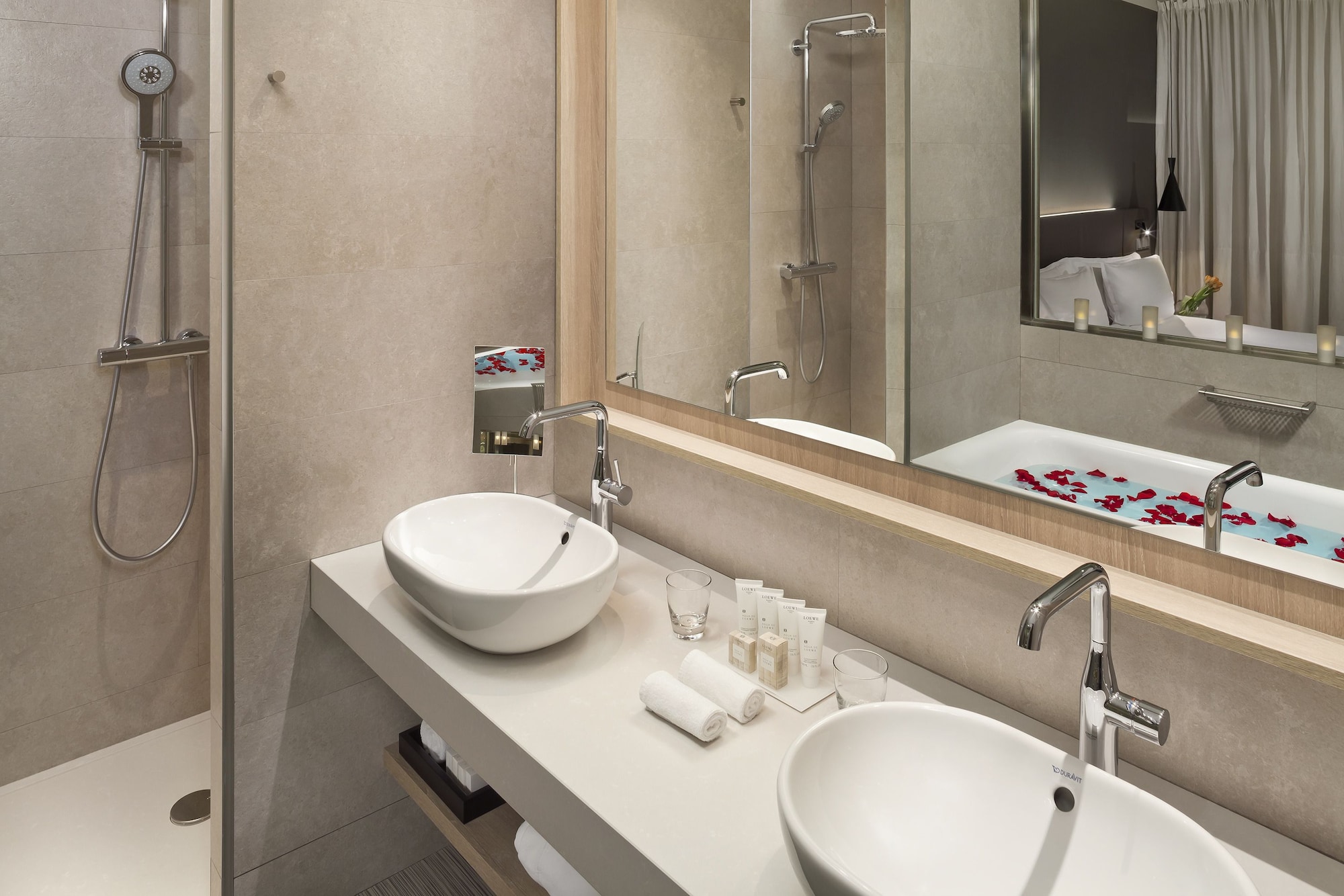 Master, the Level, Suite, King Bed, Sea View