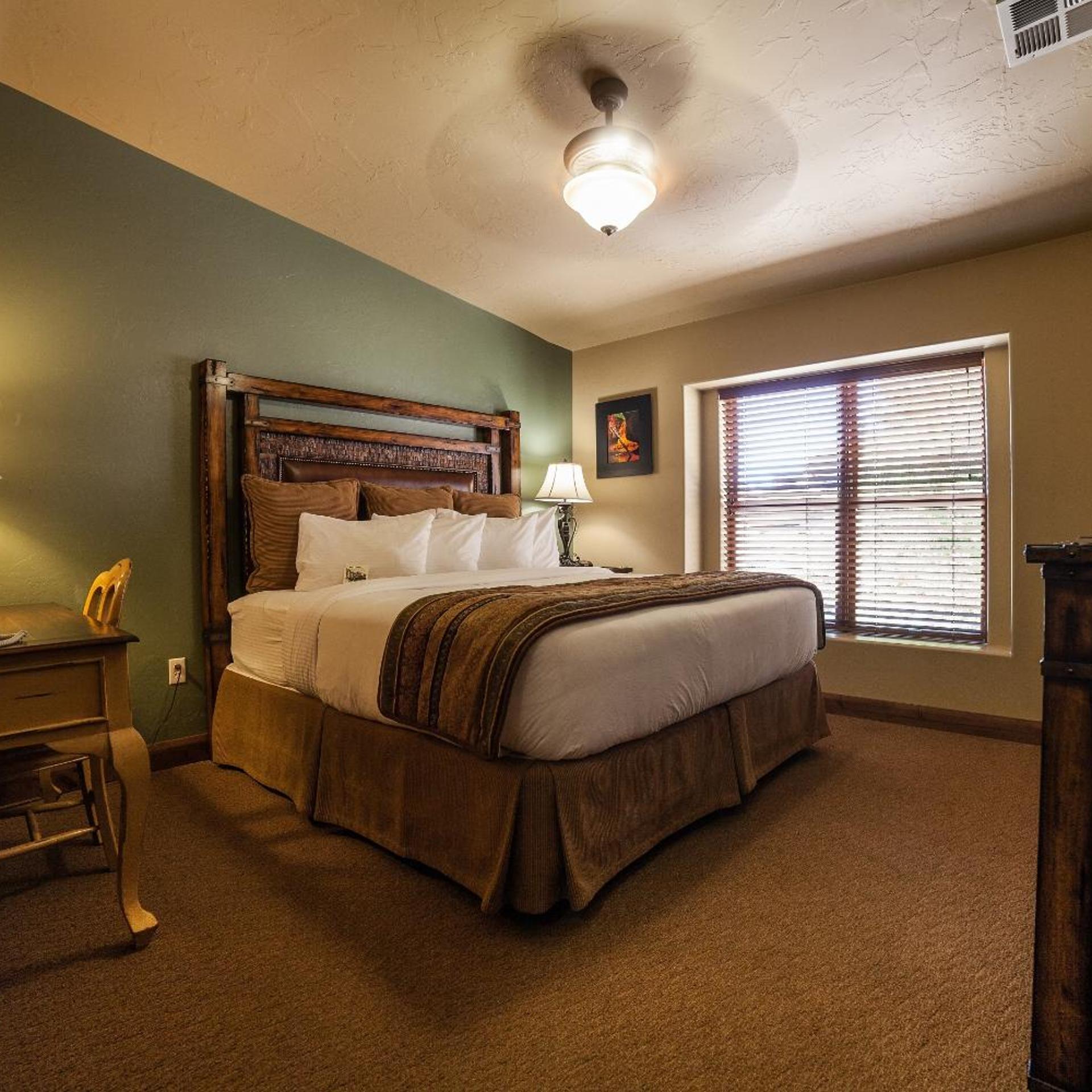 Classic, Suite, Hill Side